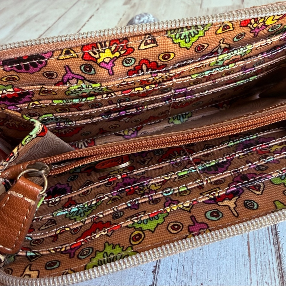 Sak Roots Wallet - Picture 6 of 10